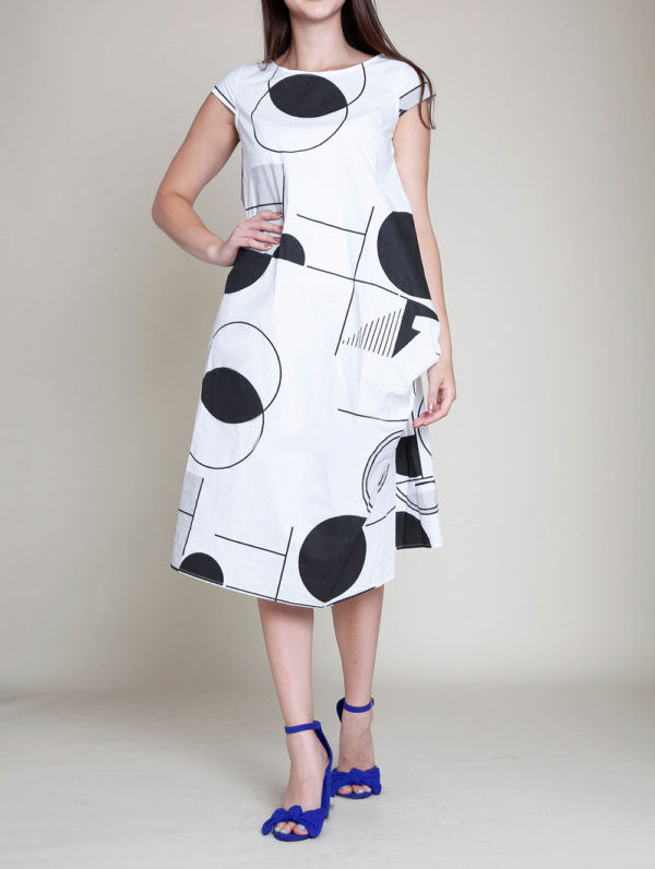 BLACK AND WHITE PRINTED DRESS- FRONT