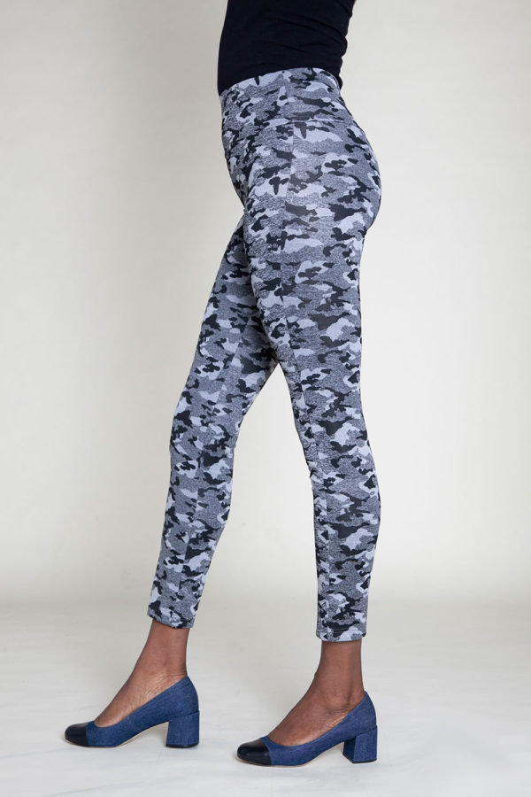 camouflage printed jeggings- side
