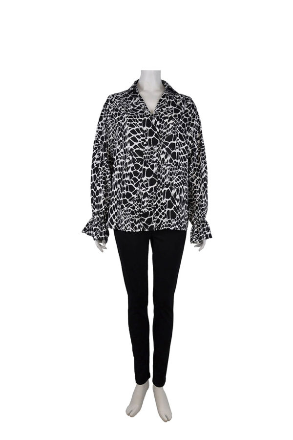 BLACK AND WHITE PRINTED BELL SLEEVE TOP