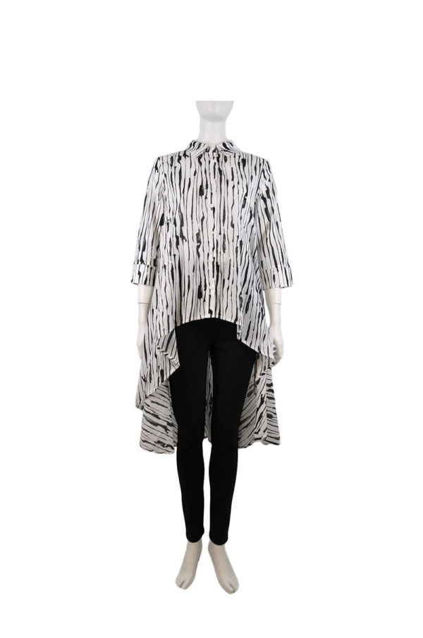 BLACK AND WHITE PRINTED HIGH LOW BLOUSE